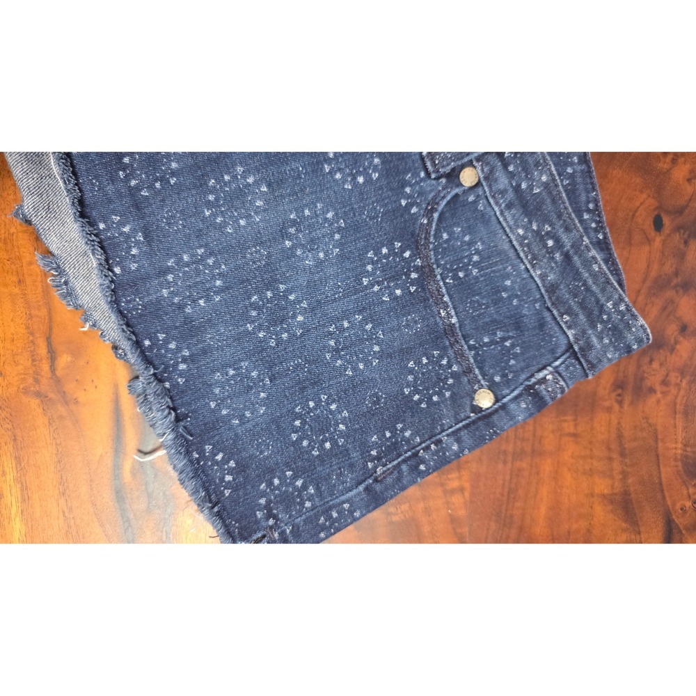 Paige ANTHROPOLOGIE Geometric Medallion Print Raw Hem Cut Off Shorts Size 26 - Picture 3 of 8